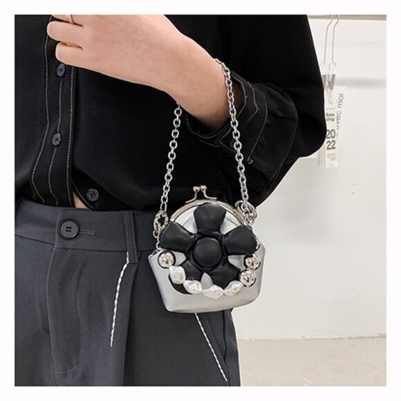 3D Flower Mini Kiss Lock Statement Purse/Multiple colors available - Picture 2 of 8